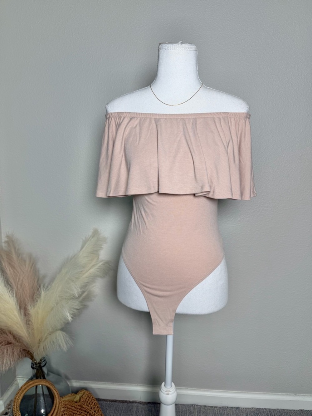 NWOT Zenana - Off-Shoulder Ruffle Bodysuit in Blush - Picture 3 of 15